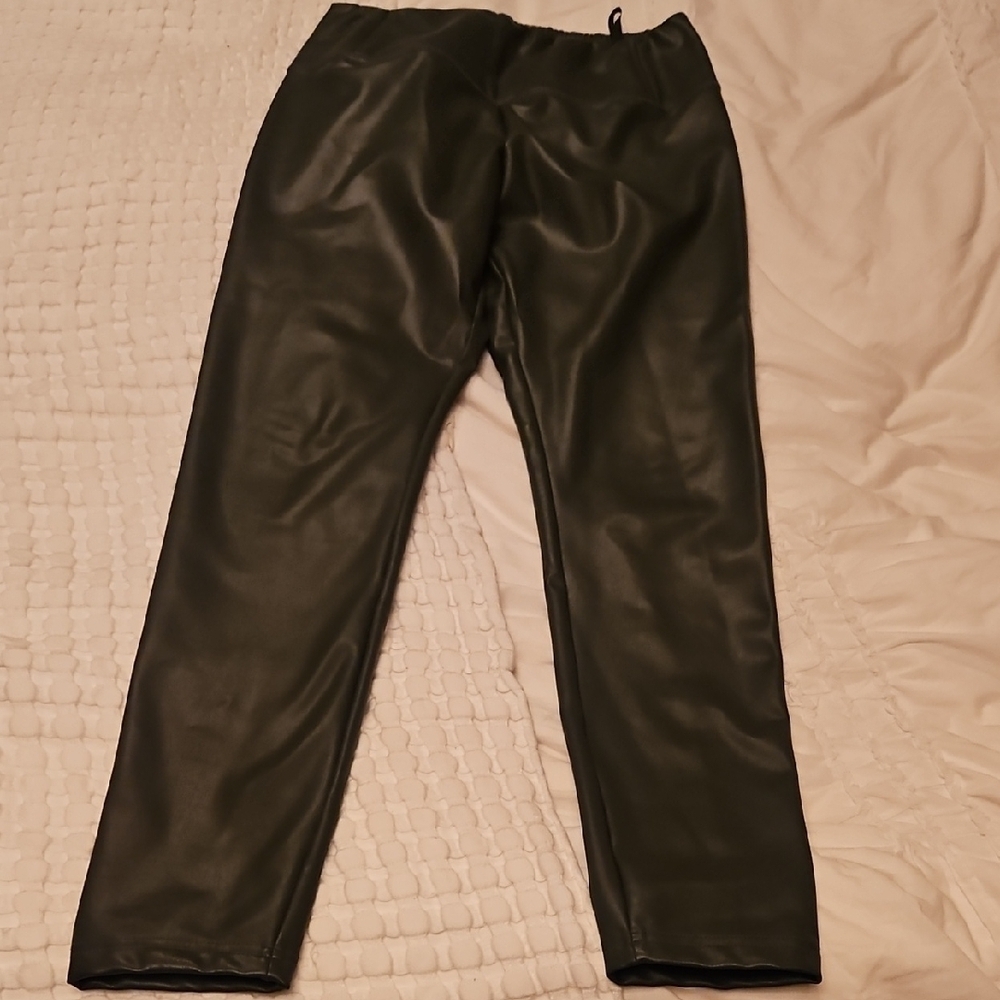 Design Lab Lord & Taylor Green Faux Leather Pants